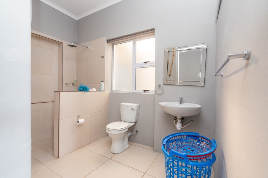 9 Bedroom Property for Sale in Country Club Western Cape